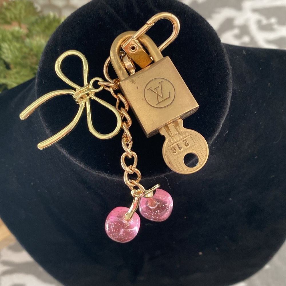 Louis Vuitton Lock & Key Set series 200, #216 w/ Unbranded Pink Cherry Bag Charm